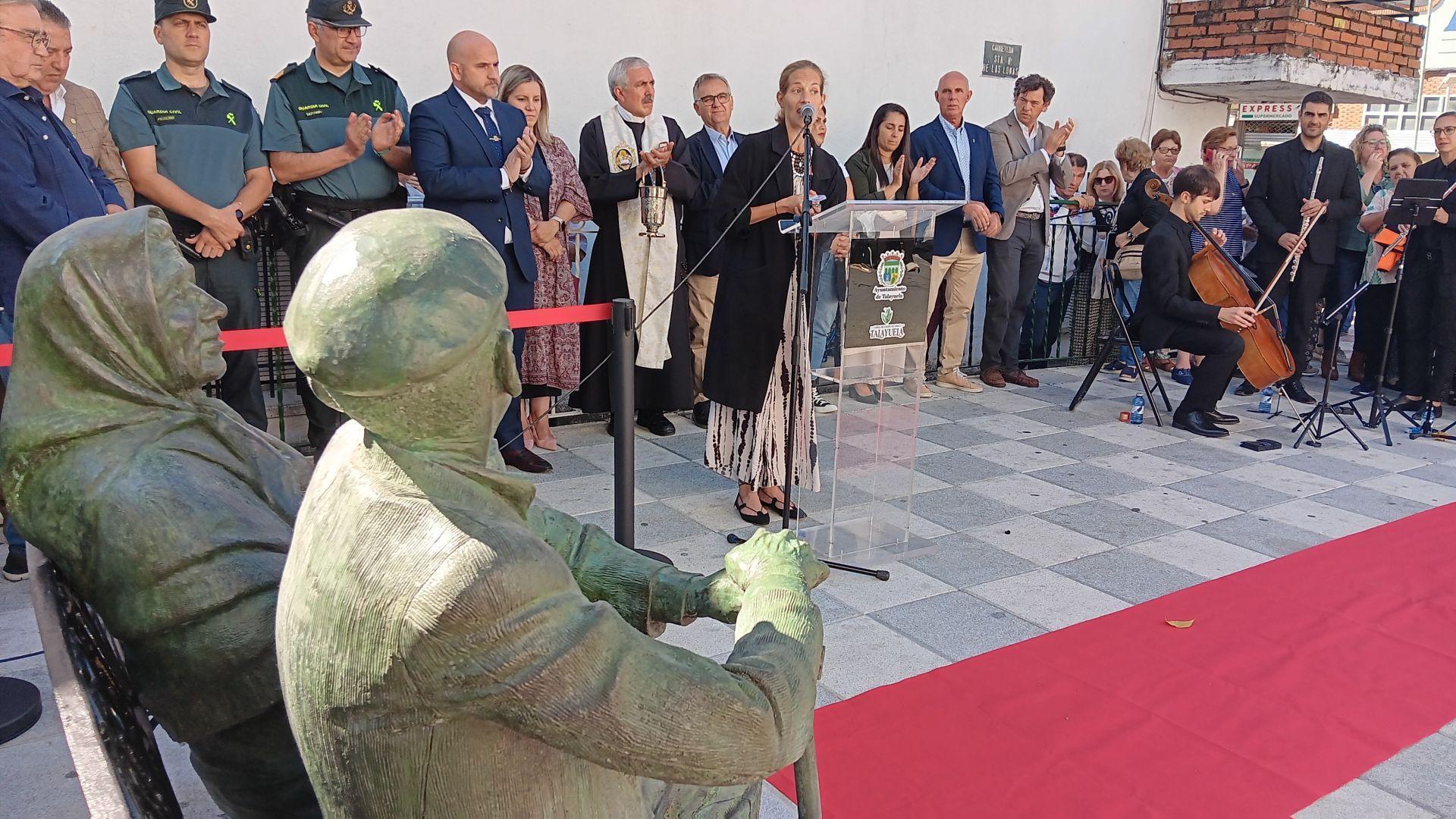 Talayuela homenajea ya a sus mayores