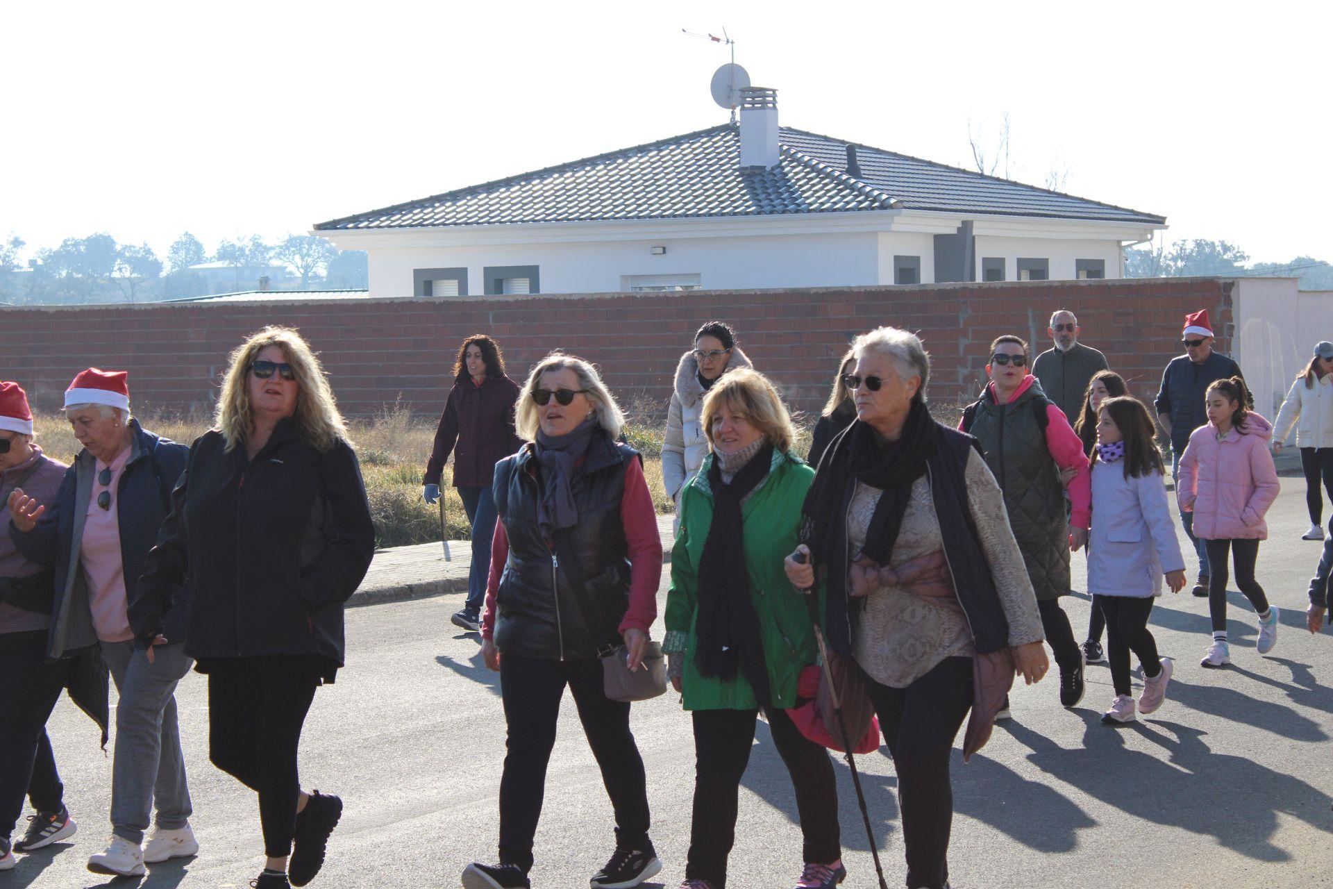 La IX Marcha Solidaria recauda más de 1.000 euros para Valencia