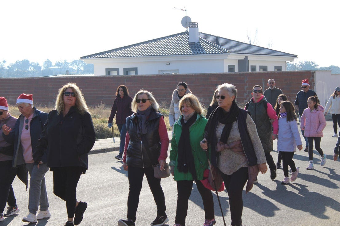 La IX Marcha Solidaria recauda más de 1.000 euros para Valencia