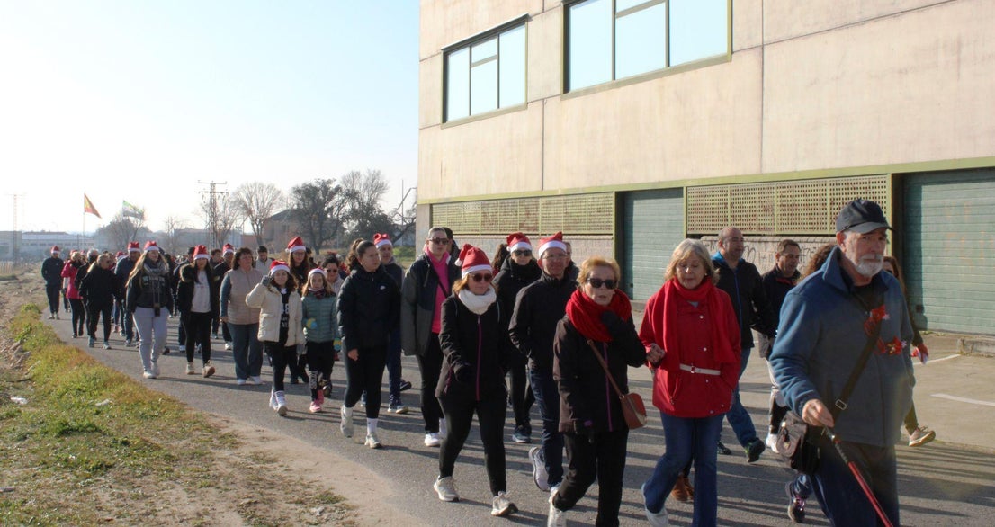 La IX Marcha Solidaria recauda más de 1.000 euros para Valencia