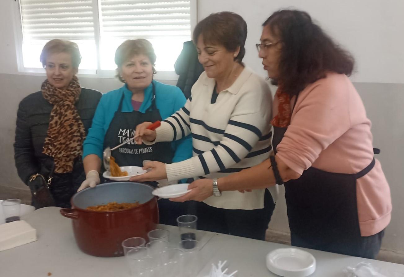      Barquilla de Pinares vuelve a celebrar su tradicional matanza