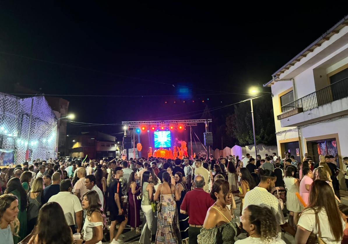 Ambiente festivo en la noche del pasado sábado