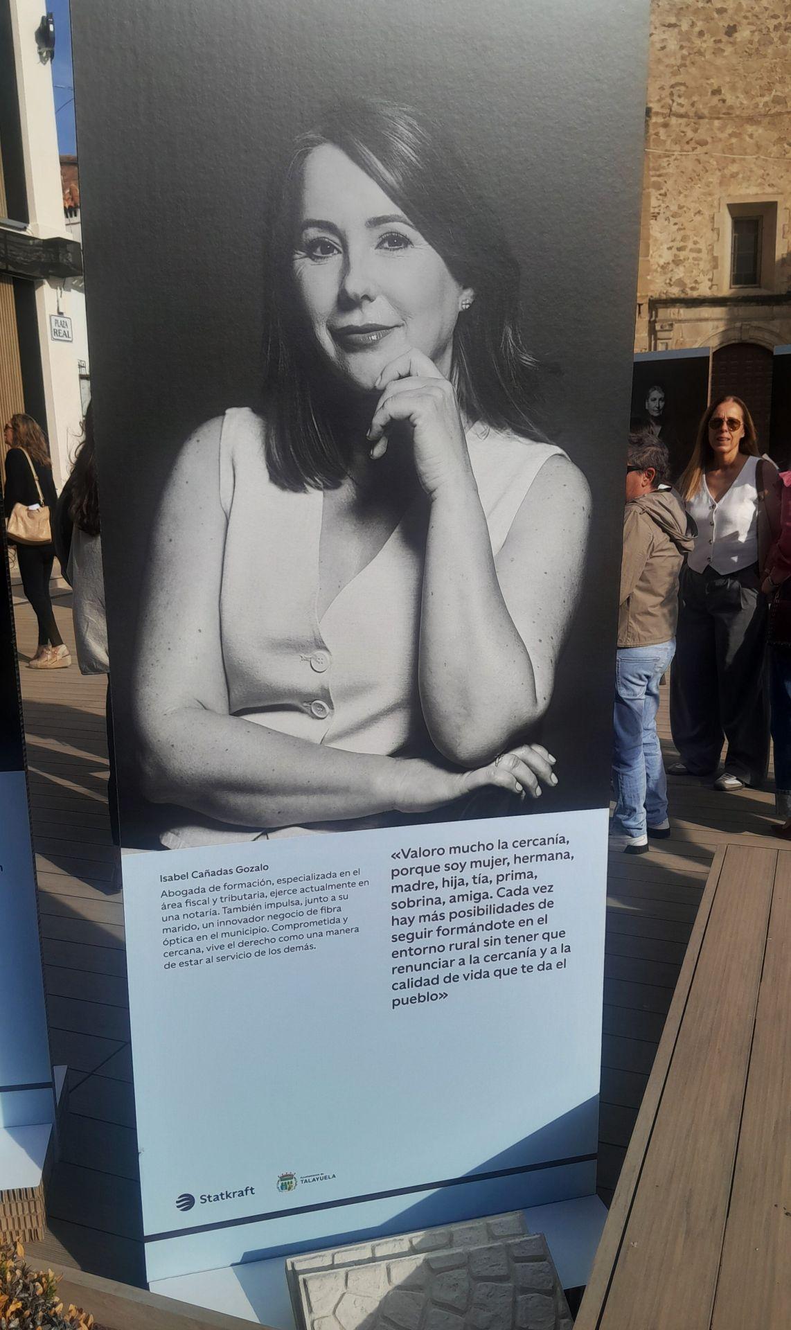 Ocho vecinas protagonizan la muestra &#039;Mujeres de Talayuela&#039;