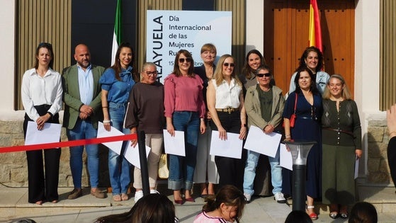 Ocho vecinas protagonizan la muestra 'Mujeres de Talayuela'