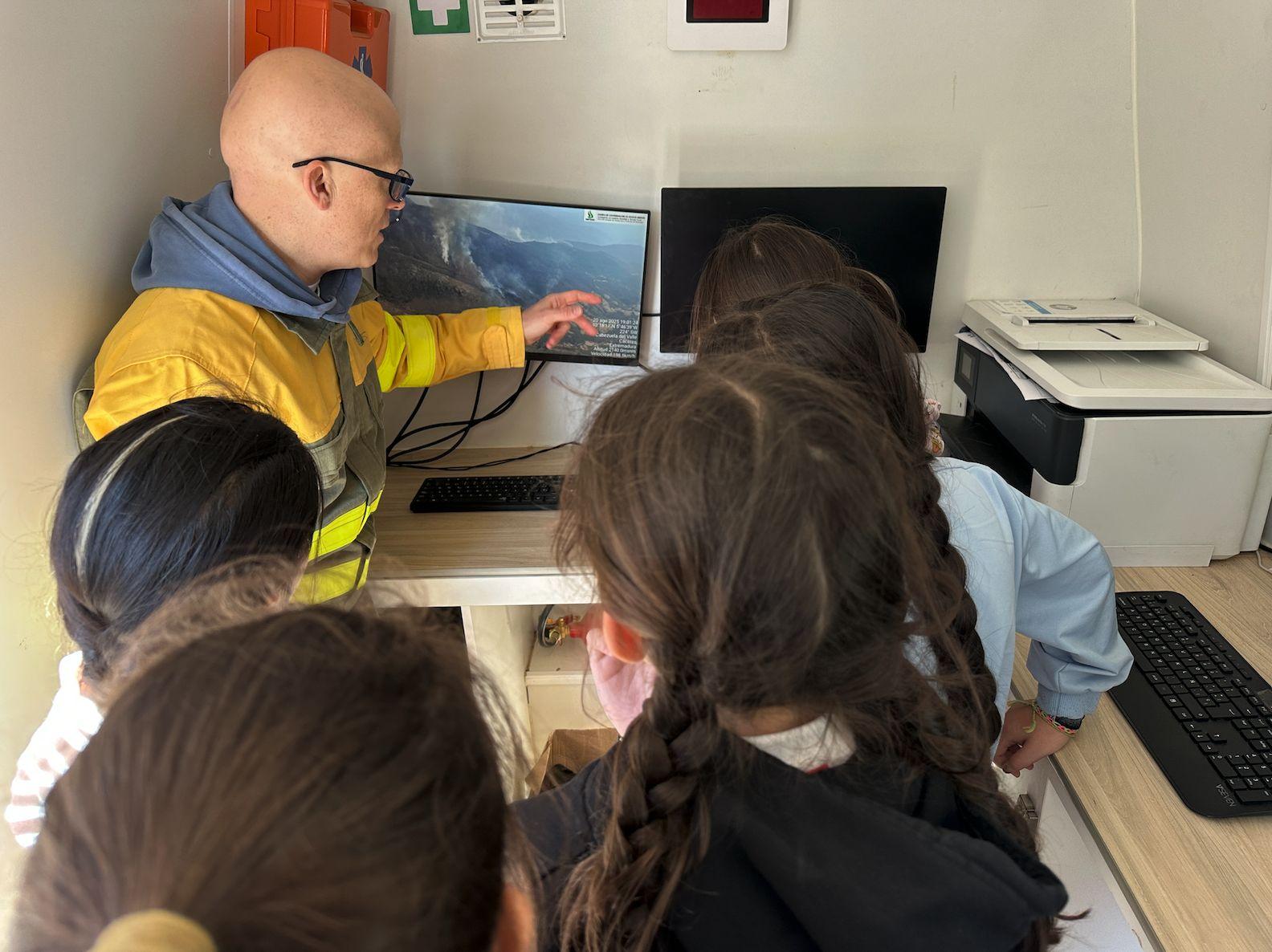 Lección de respeto al medio ambiente en el CP Juan Güell
