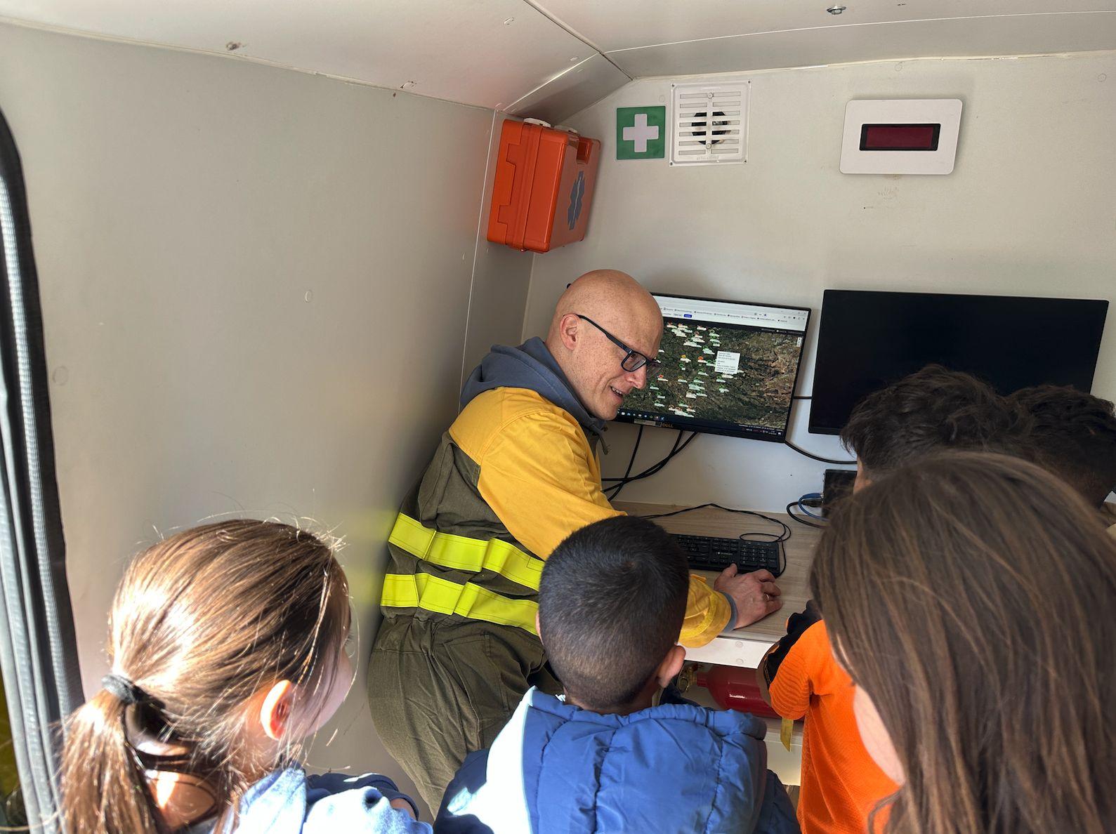 Lección de respeto al medio ambiente en el CP Juan Güell