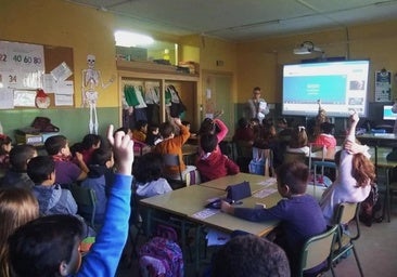 El director del colegio Gonzalo Encabo defiende la continuidad de las clases de Lengua Árabe y Cultura Marroquí