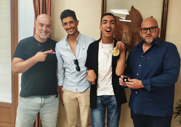 Monsef Zannouti homenajeado en el Ayuntamiento por su título de Campeón de España de kickboxer