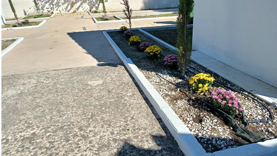 El cementerio se pone a punto para el día de los Santos