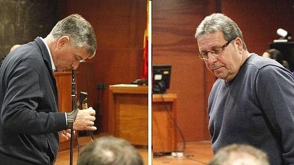 A la izquierda, el alcalde Aniceto González con el bastón y a la derecha, el exconcejal de IU Florencio Trujillo