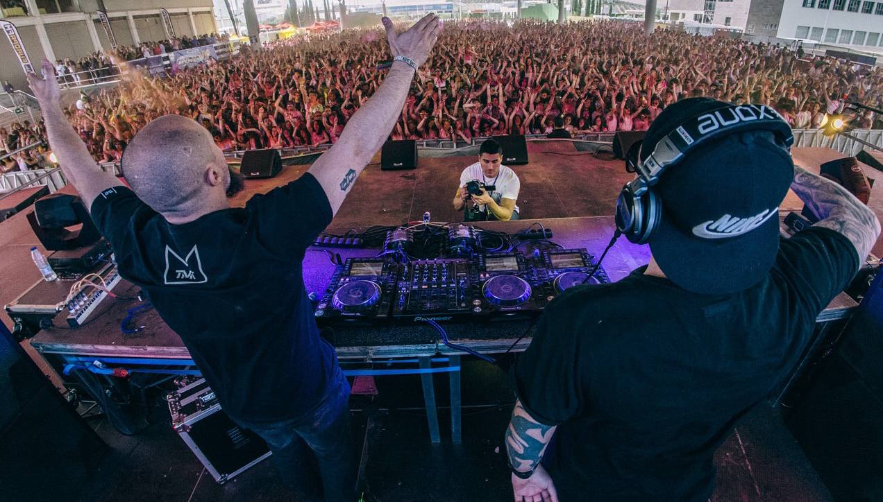 La música electrónica llegará el sábado 14 de mayo a Plasencia de la mano de Festival of Colors