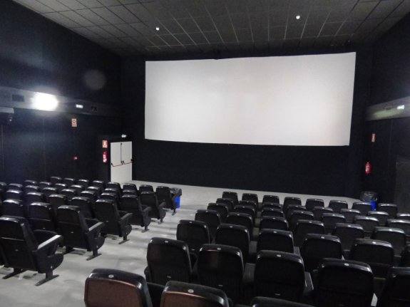 La sala grande tiene alrededor de 260 localidades