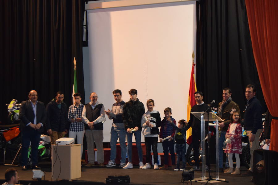 Talayuela acoge una nueva edición de la Gala de la FEXMOTO