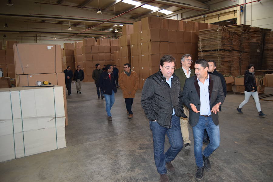 Fernández Vara destaca la calidad del tabaco en Extremadura y confía en el futuro del cultivo en la región