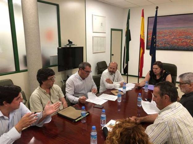 Encuentro entre la consejera y las organizaciones agrarias.