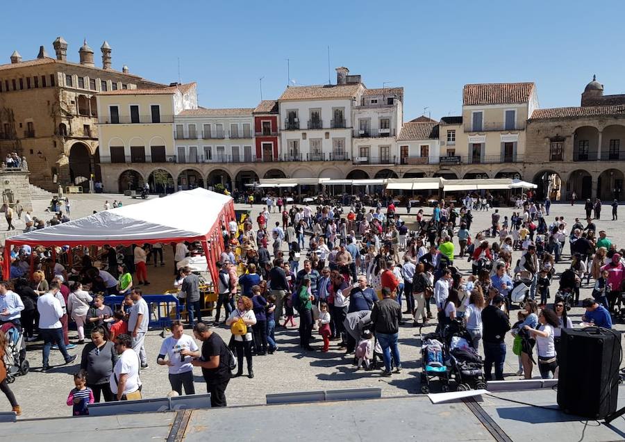 Ambiente en la plaza Mayor, con el acto solidario celebrado el pasado domingo 