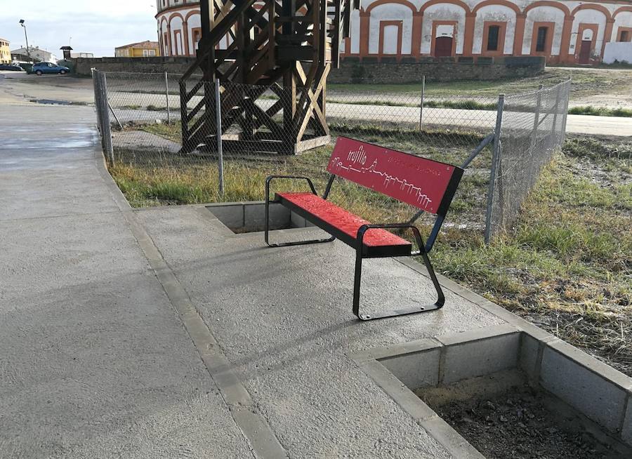 Uno de los bancos ya instalados 