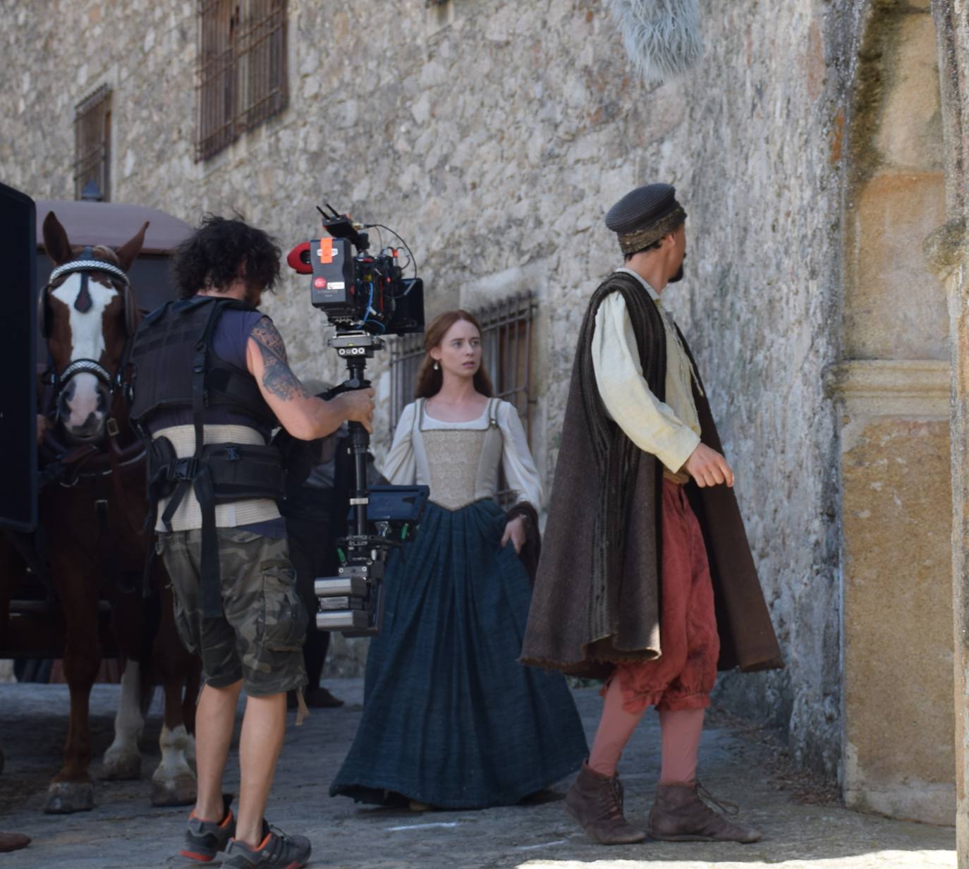 Un momento de la grabación con la protagonista de la serie