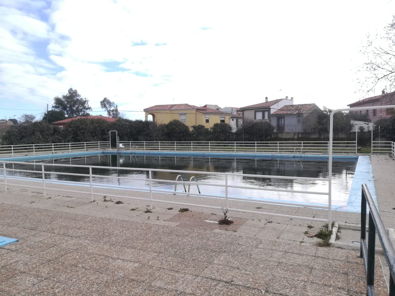 La situación de la piscina municipal de Huertas de Ánimas 