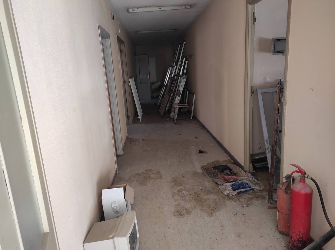 Fotos: Limpieza del edificio de la Segurida Social