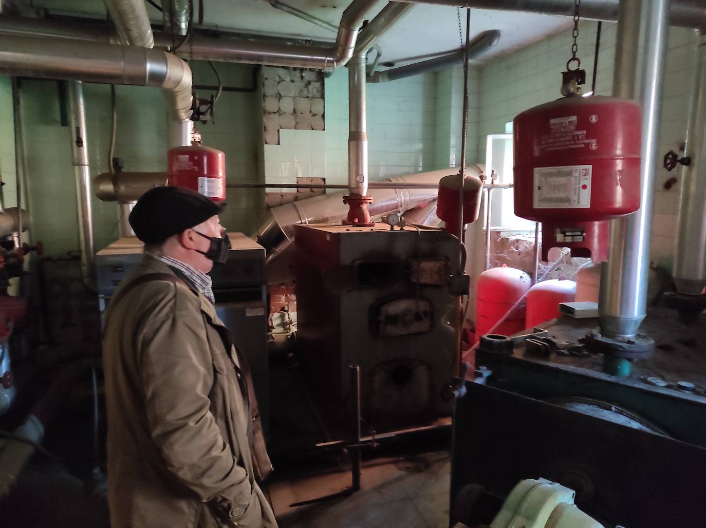 Fotos: Limpieza del edificio de la Segurida Social