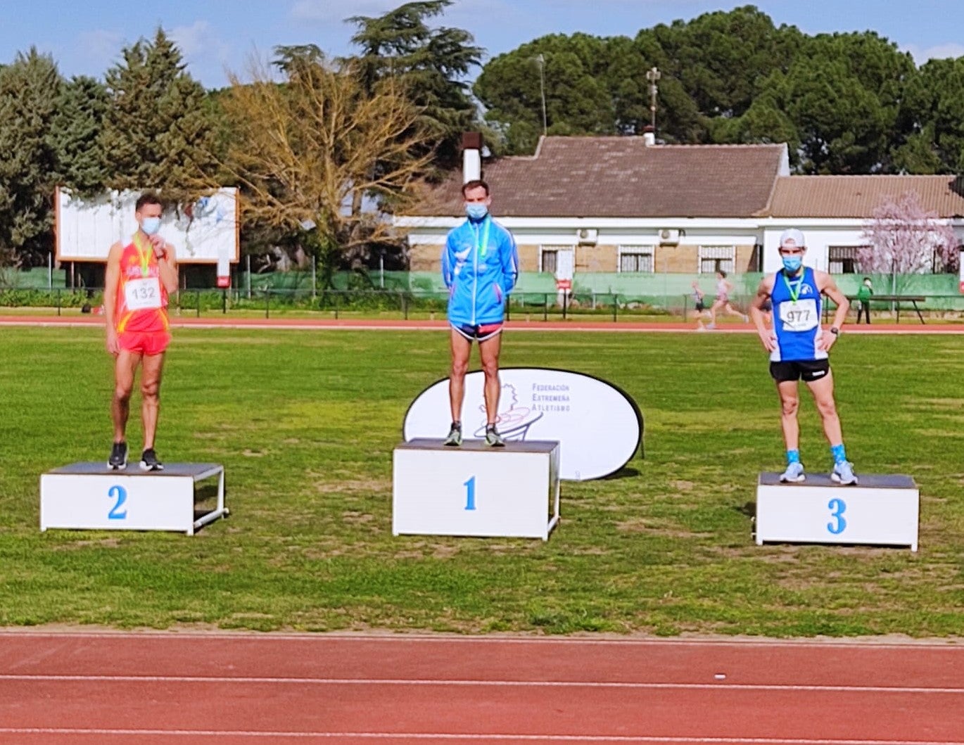 El atleta trujillano Javier Canelada, campeón de Extremadura en 3.000 metros en pista