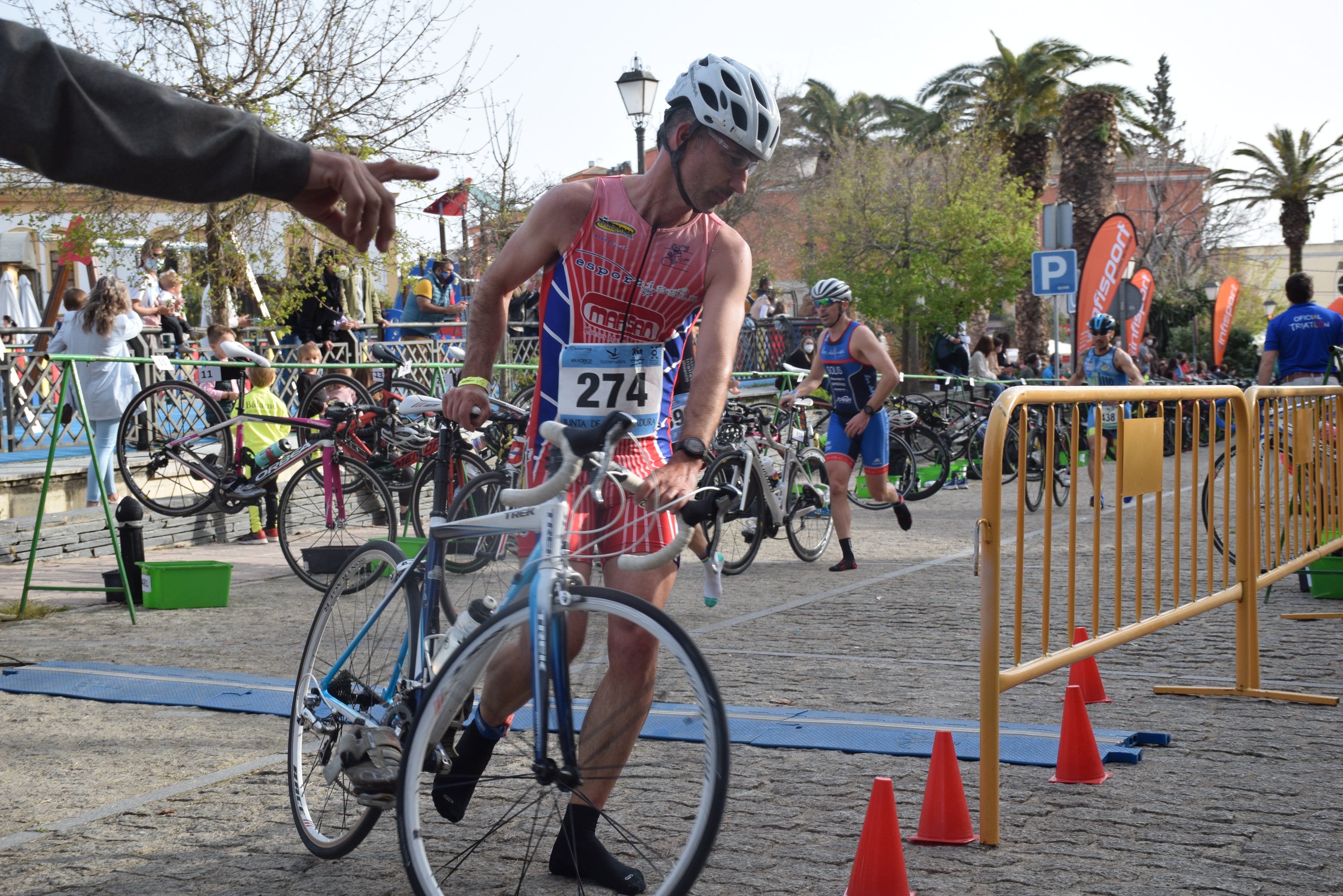 Los dos corredores locales que llegaron primero a meta 