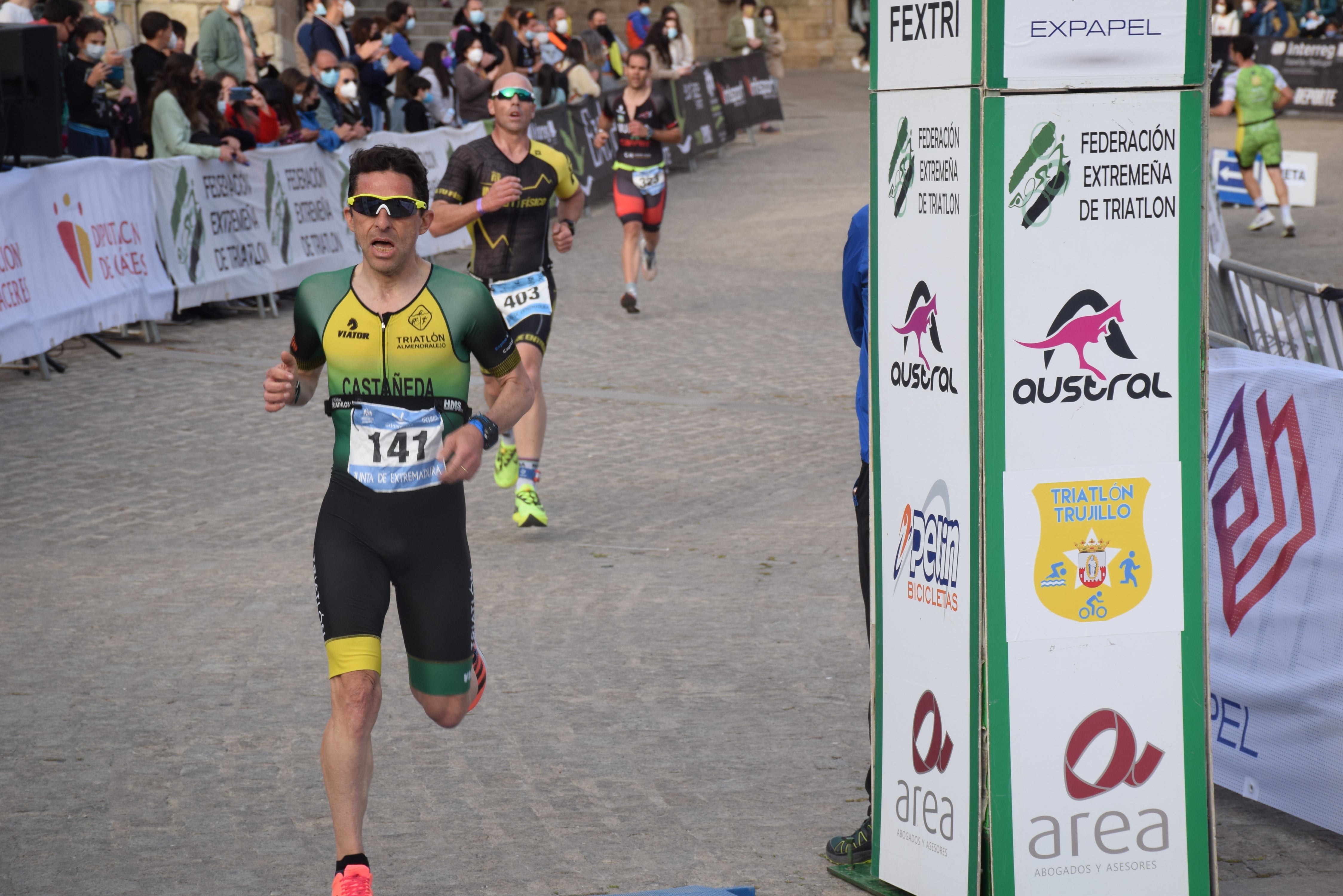 Los dos corredores locales que llegaron primero a meta 