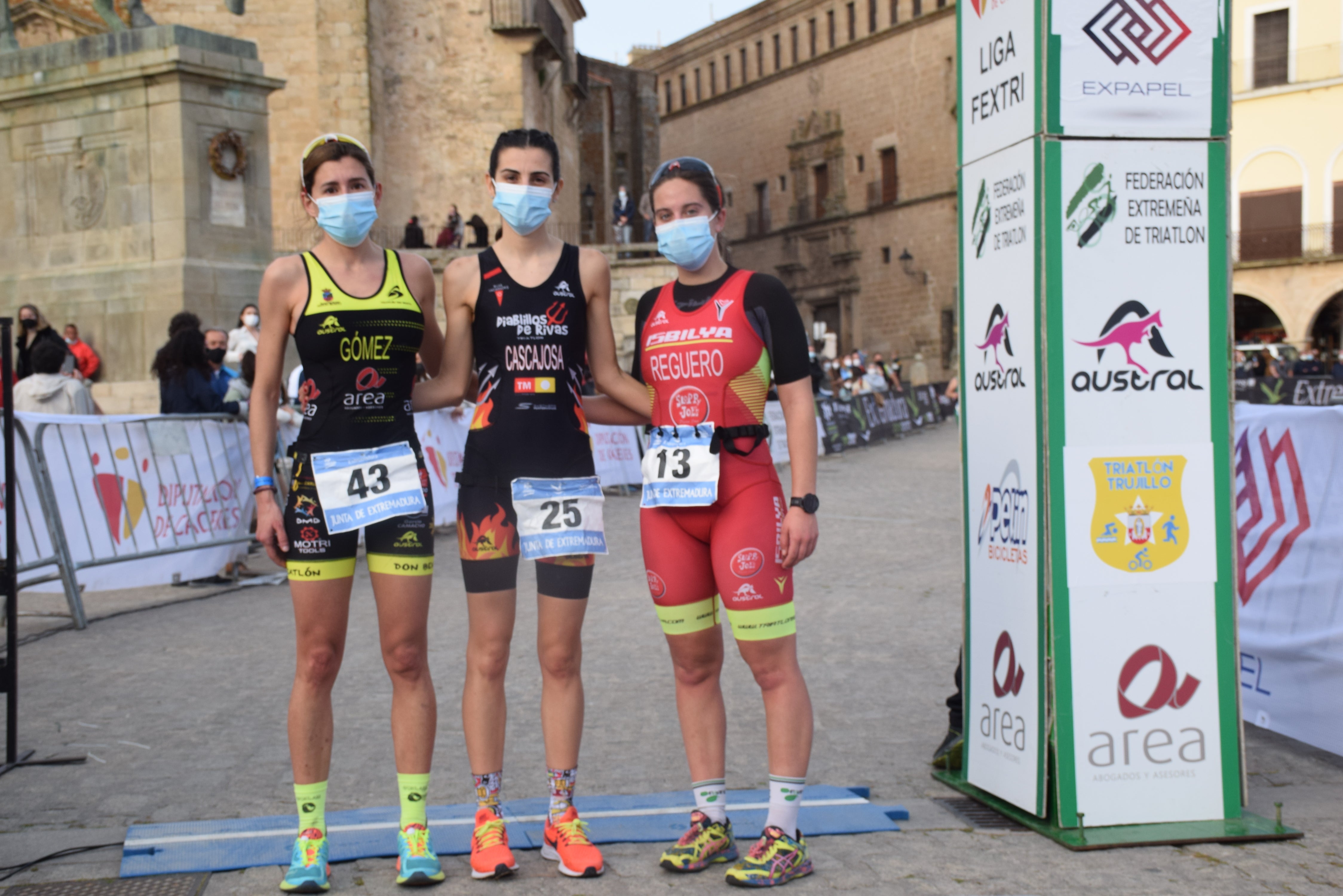 Los dos corredores locales que llegaron primero a meta 