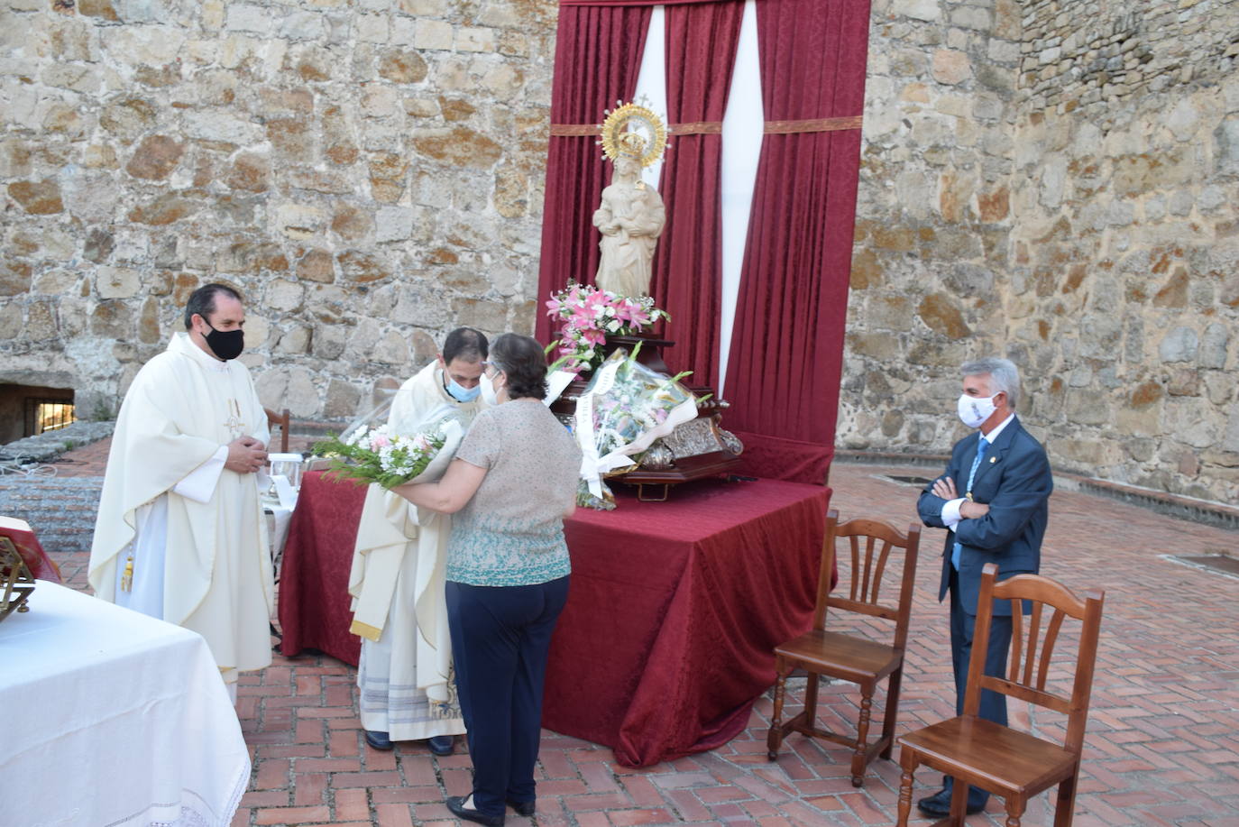 Fotos: Ofrenda floral a la Patrona