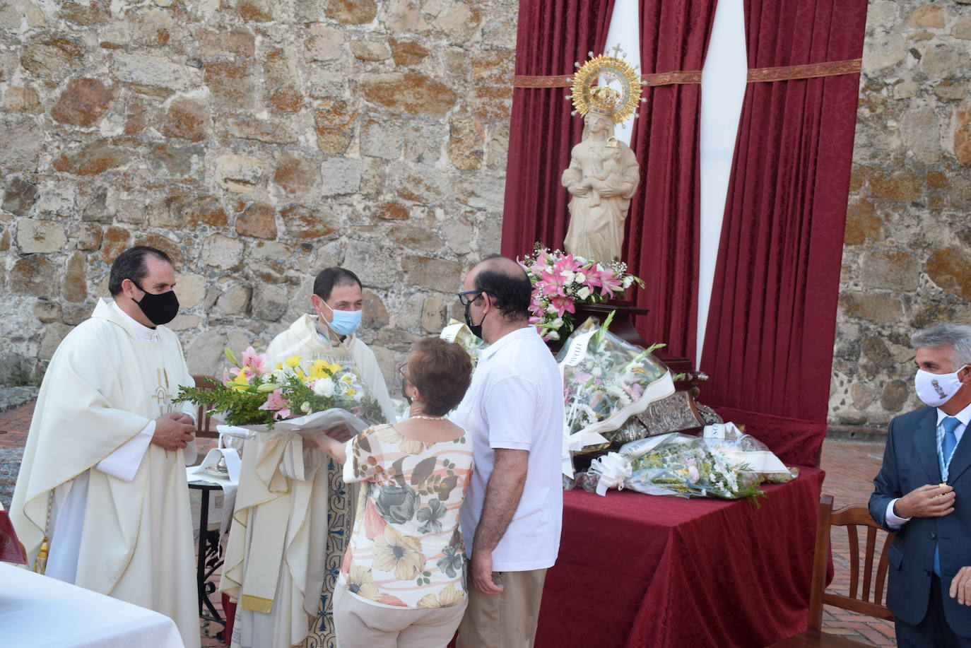 Fotos: Ofrenda floral a la Patrona