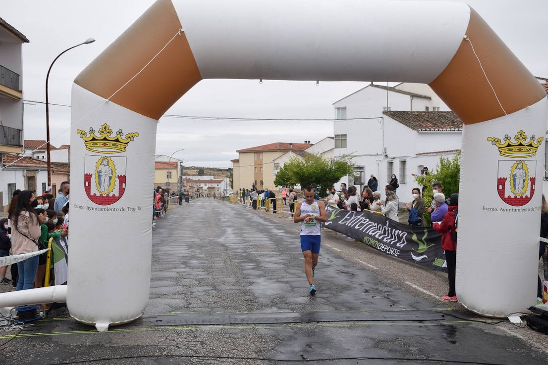 Fotos: Cross Popular Ciudad de Trujillo, con 140 corredores
