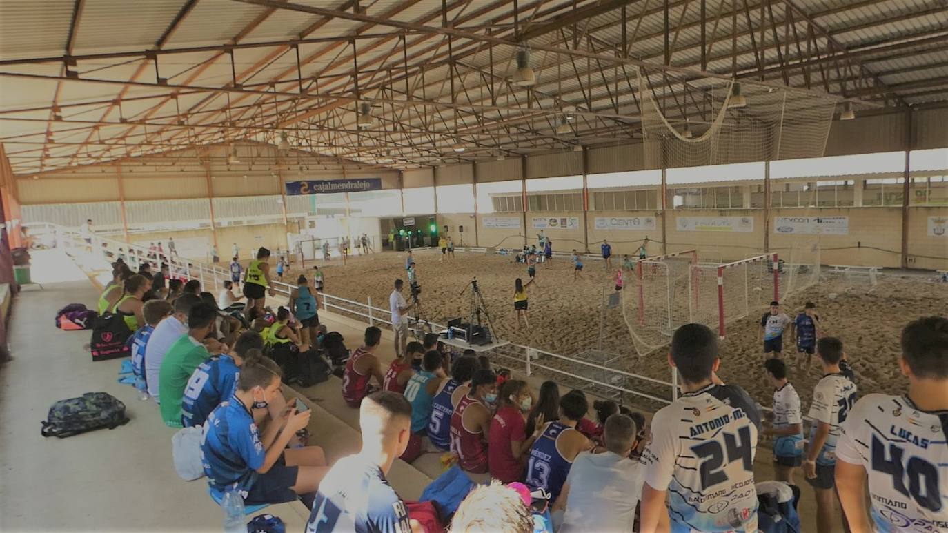 Fotos: I Torneo Balonmano Playa Ciudad de Trujillo