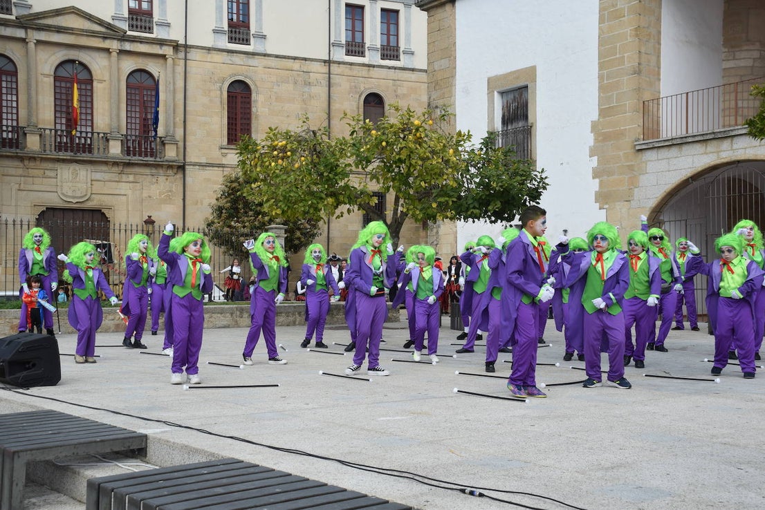 Fotos: Desfile y concurso de comparsas
