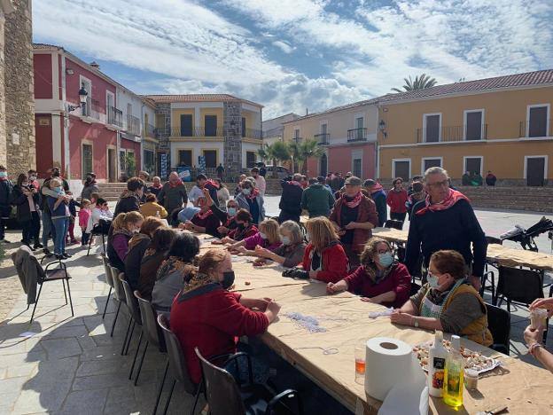 Participantes en la matanza celebrada en Aldeacentenera. 