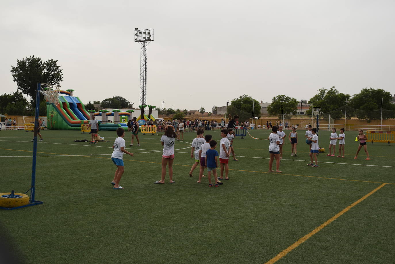 Fotos: Diversión en las escuelas deportivas municipales