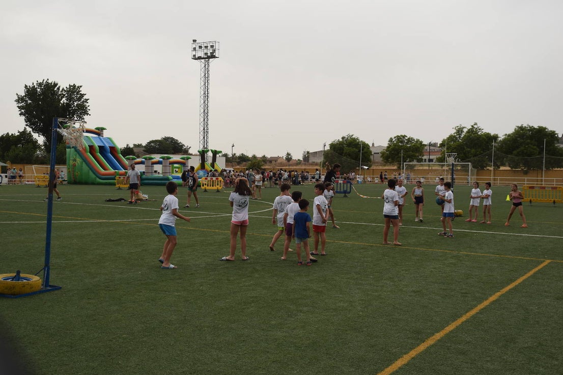 Fotos: Diversión en las escuelas deportivas municipales