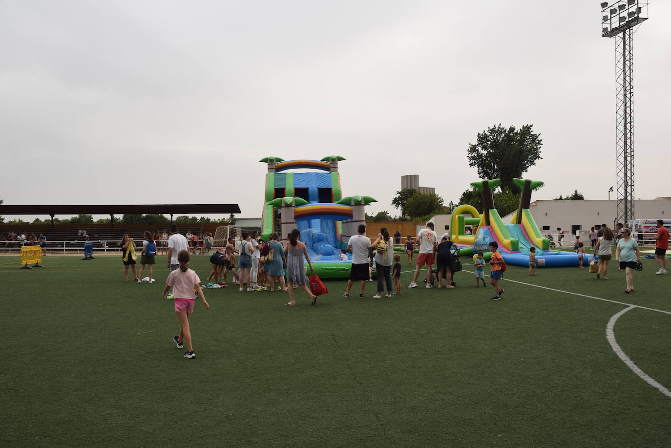 Fotos: Diversión en las escuelas deportivas municipales