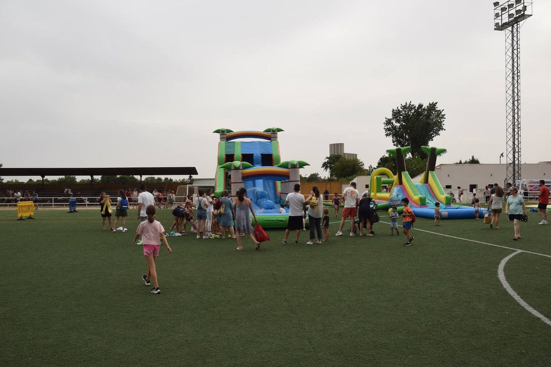 Fotos: Diversión en las escuelas deportivas municipales