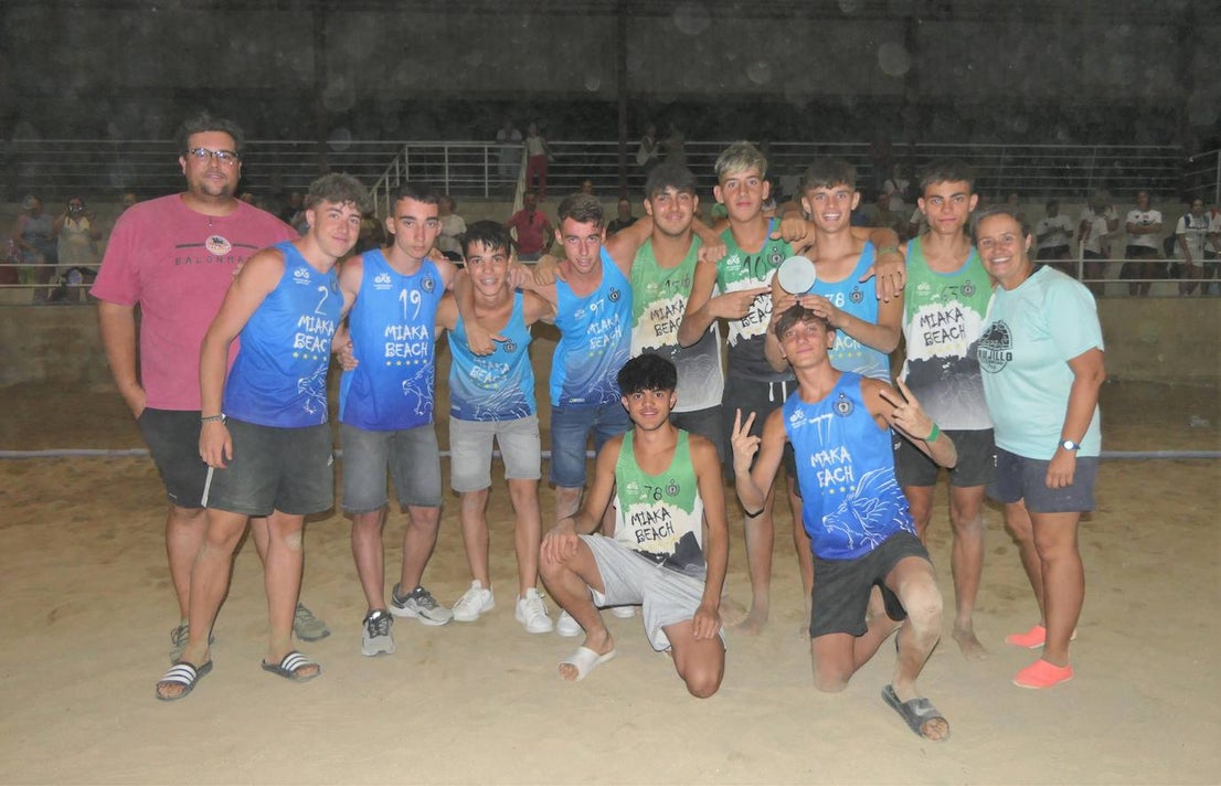 Fotos: II edición del torneo de balonmano playa 'Ciudad de Trujillo'