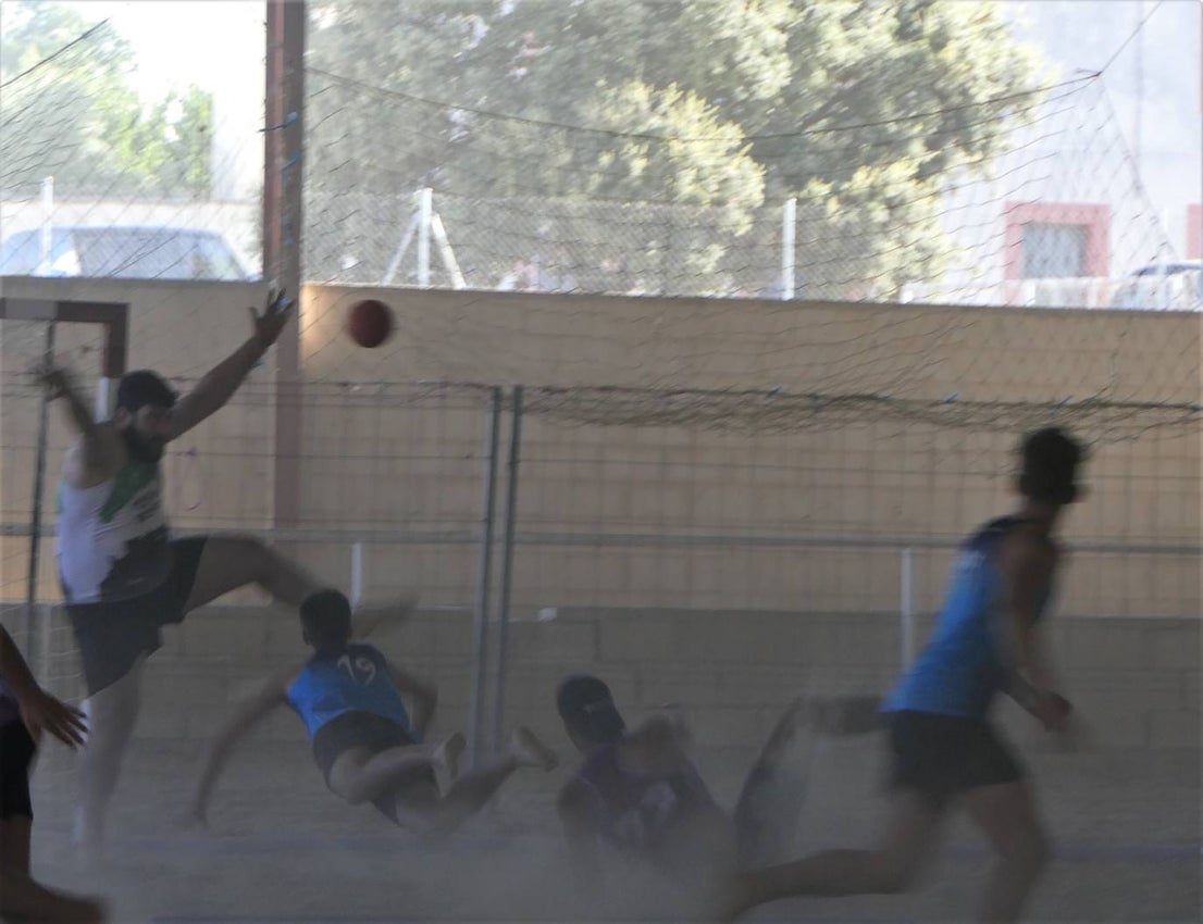 Fotos: II edición del torneo de balonmano playa 'Ciudad de Trujillo'