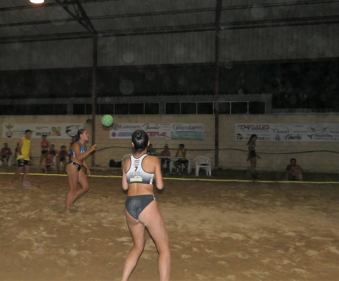 Fotos: II edición del torneo de balonmano playa 'Ciudad de Trujillo'
