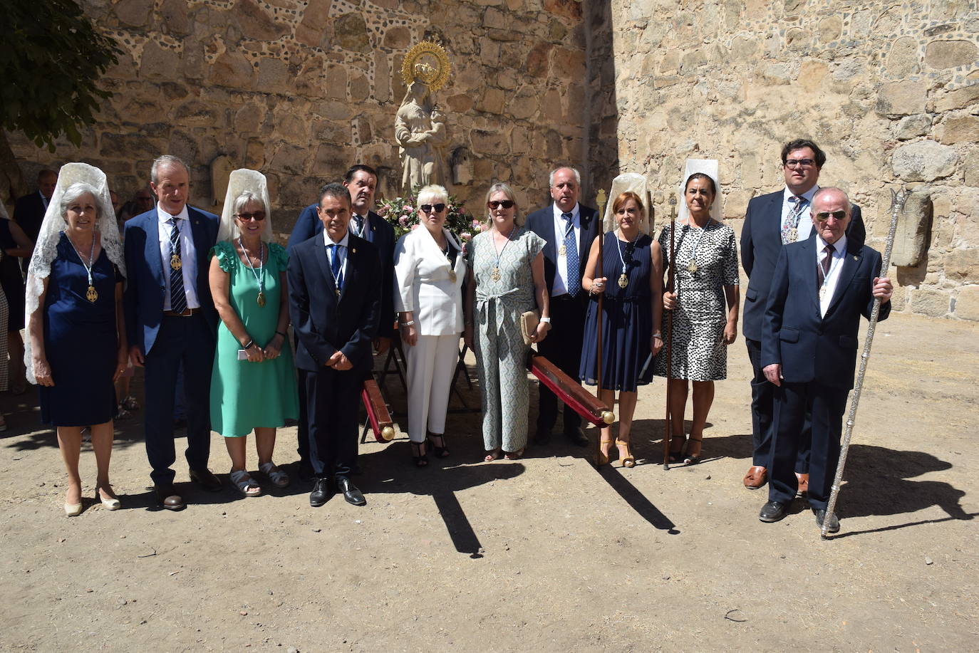 Fotos: Subida, en procesión de la Patrona