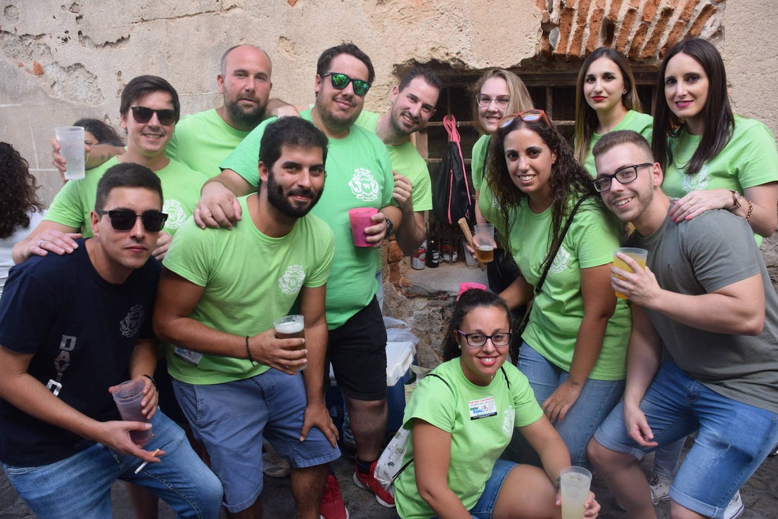 Fotos: Gran ambiente en la jornada de la capea de las mujeres