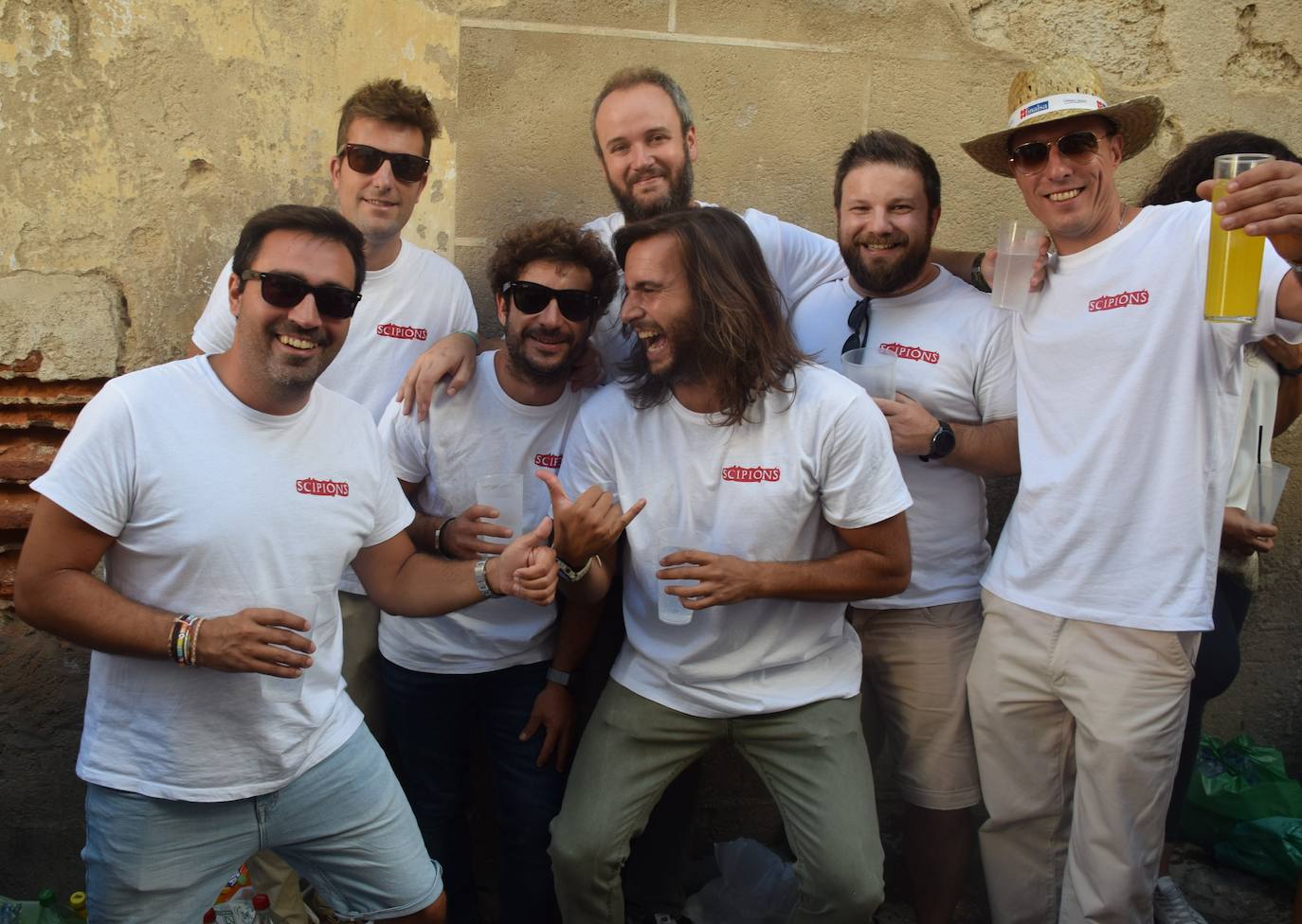 Fotos: Gran ambiente en la jornada de la capea de las mujeres