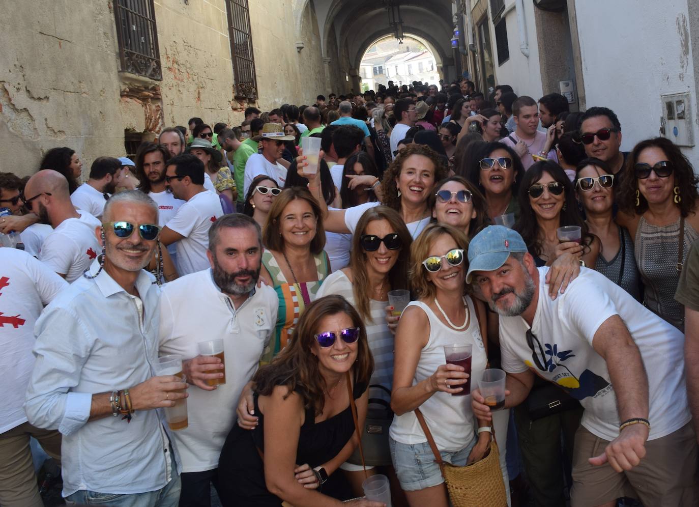 Fotos: Gran ambiente en la jornada de la capea de las mujeres