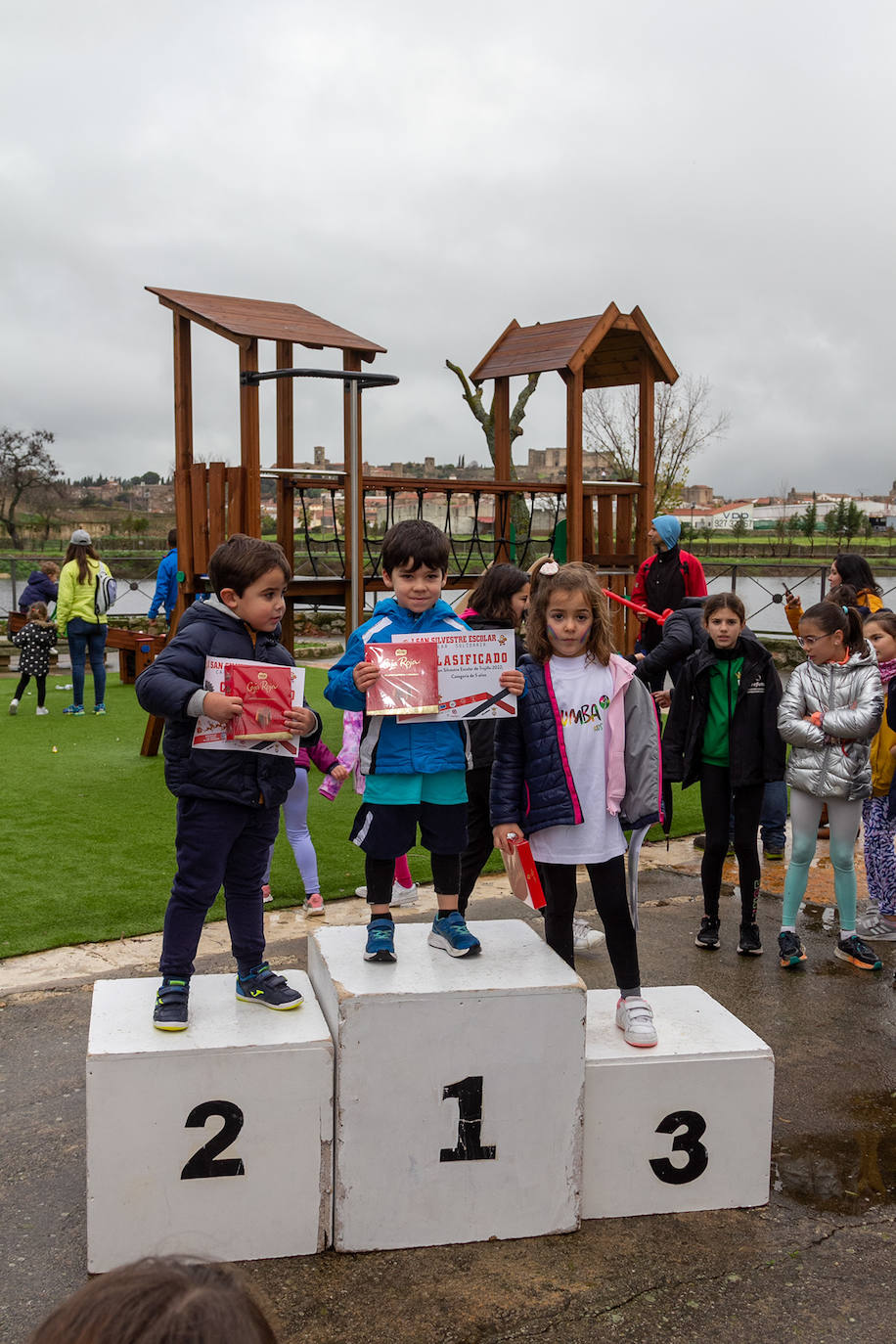 Fotos: I edición de la San Silvestre escolar