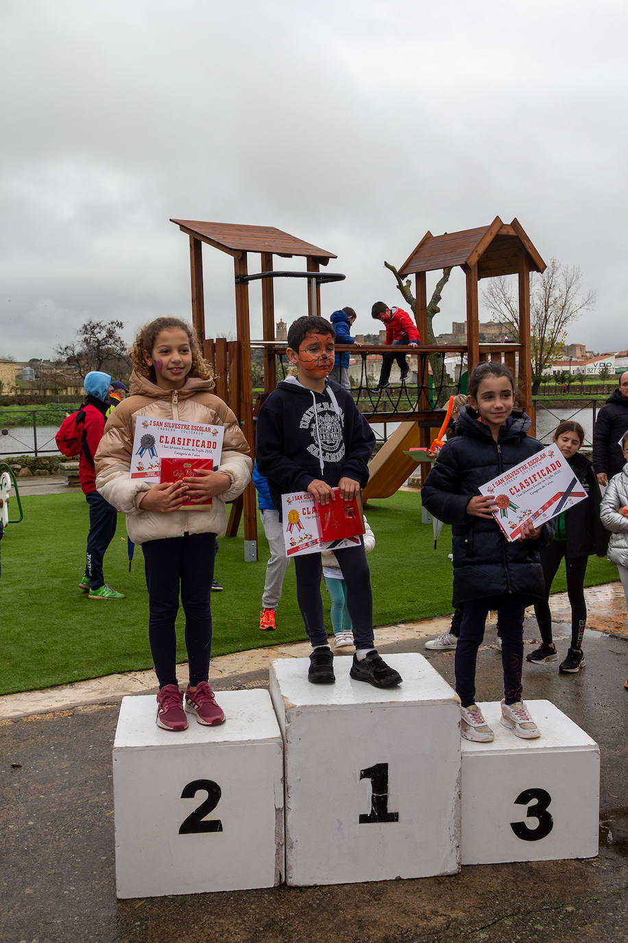 Fotos: I edición de la San Silvestre escolar