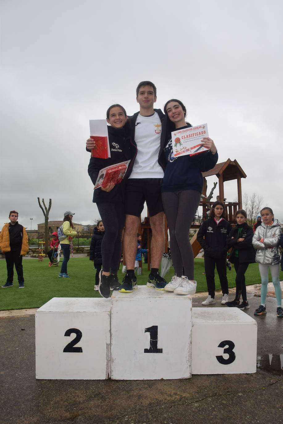 Fotos: I edición de la San Silvestre escolar