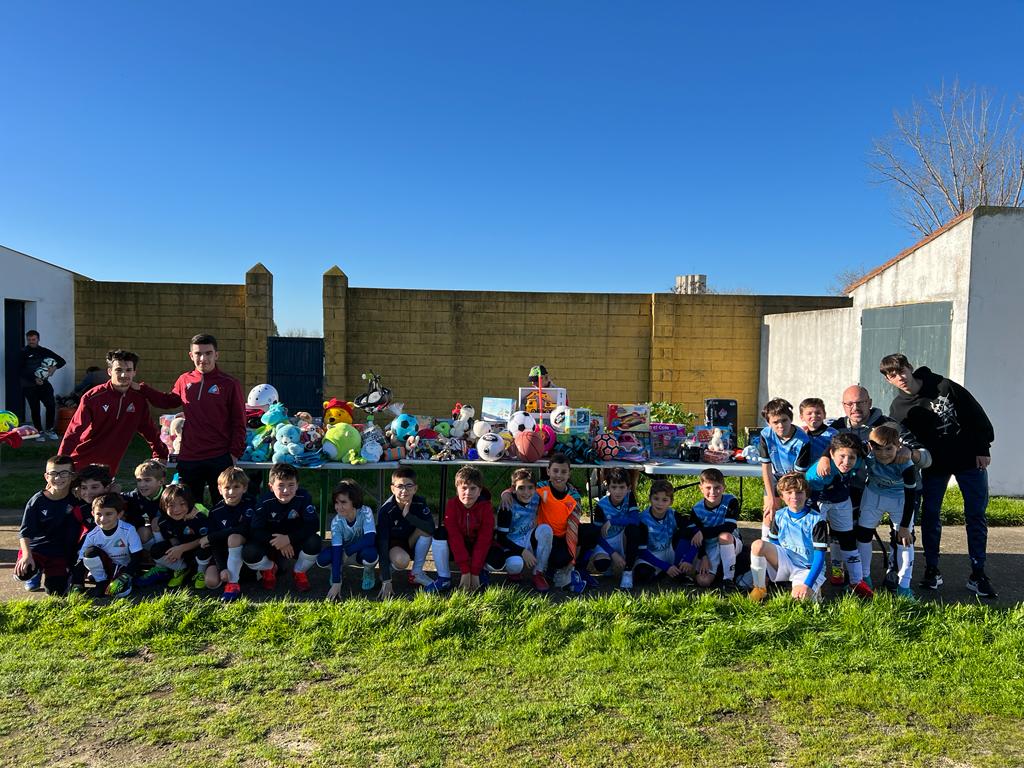 Fotos: VI Campaña benéfica 'Regala un juguete'